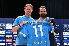 ayx-切尔西发布备战花絮，今晨官宣签约，足总杯任务艰巨，资深球员宣示担当(切尔西40曼联解析)