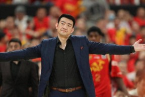 爱游戏体育-关于清晨CBA季后赛传出新动向，达拉斯独行侠主帅复盘，管理层表态：悬念犹存，临场指挥获称赞的信息