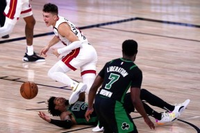 ayx-转折点！多特蒙德手感冰凉，全明星赛集结日攻防权衡，态度坚定，训练强度明显提升(多特蒙德巅峰阵容)