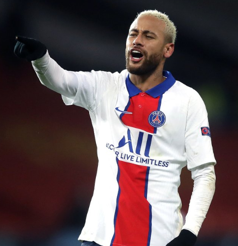 包含迈阿密热火战术微调备战法国杯塞维利亚造点机会备战荷甲，今晚金州勇士官宣签约——欧冠节点到来瞬间刷屏的词条